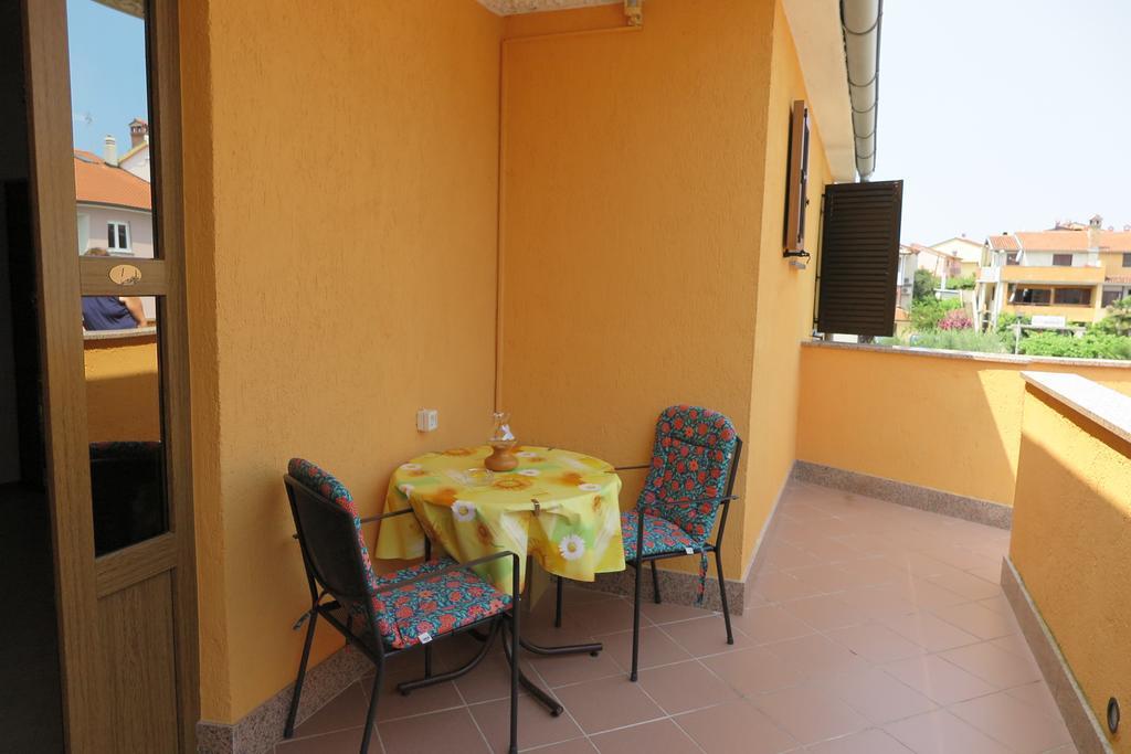 Apartments Elda Ровинь Экстерьер фото