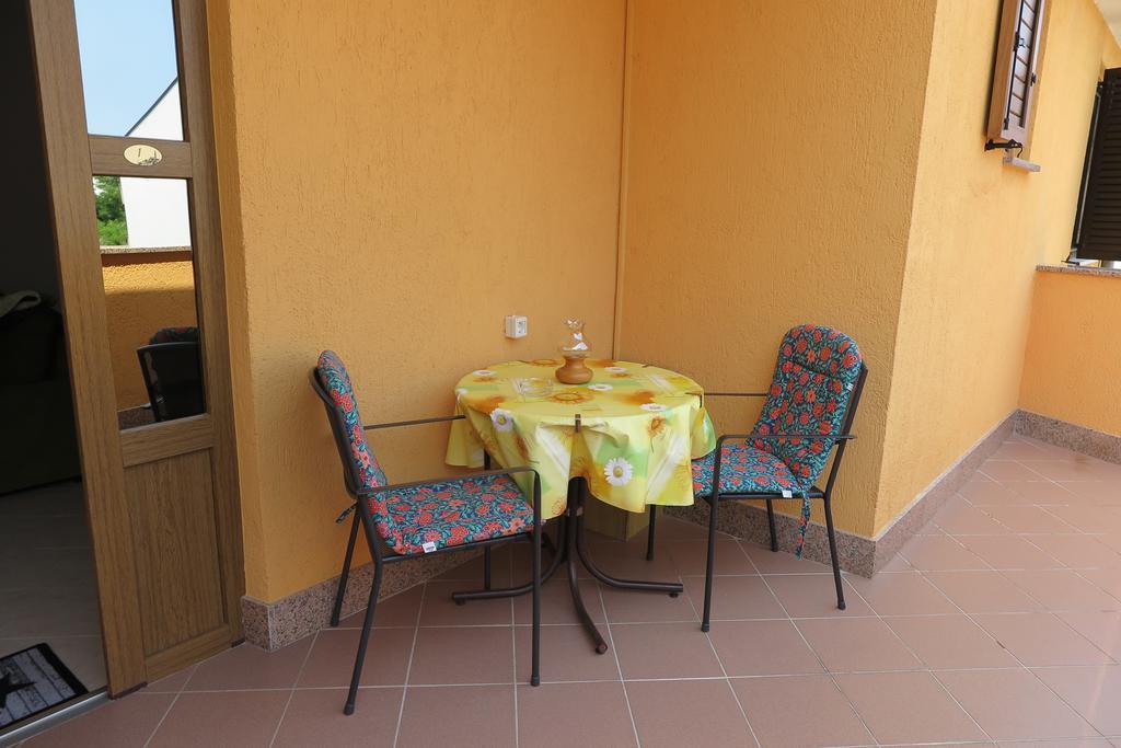 Apartments Elda Ровинь Экстерьер фото