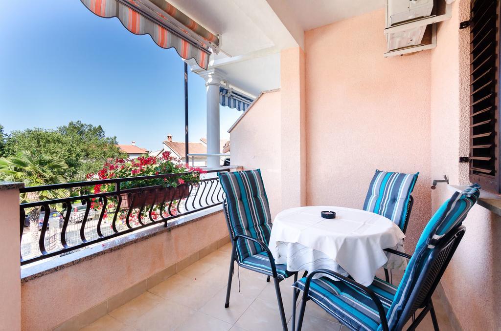 Apartments Elda Ровинь Экстерьер фото